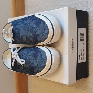 Vintage Liz Claiborne Slip-On Denim Flower Shoes. Size 7